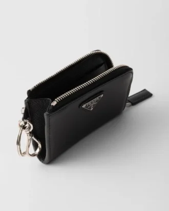 Mini etui ze skóry Saffiano z brelokiem Mini etui ze skóry Saffiano z brelokiem