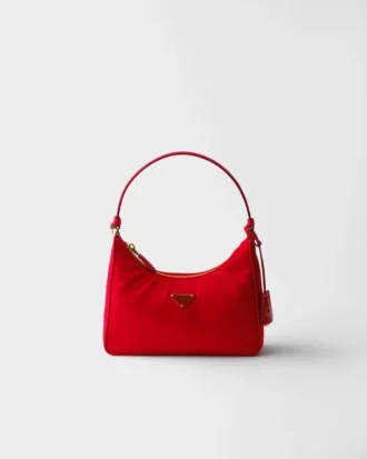 Mini torebka Prada Re-Edition 2005 z materiału Re-Nylon i Saffiano