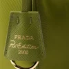 Mini torebka Prada Re-Edition 2005 z materiału Re-Nylon i Saffiano