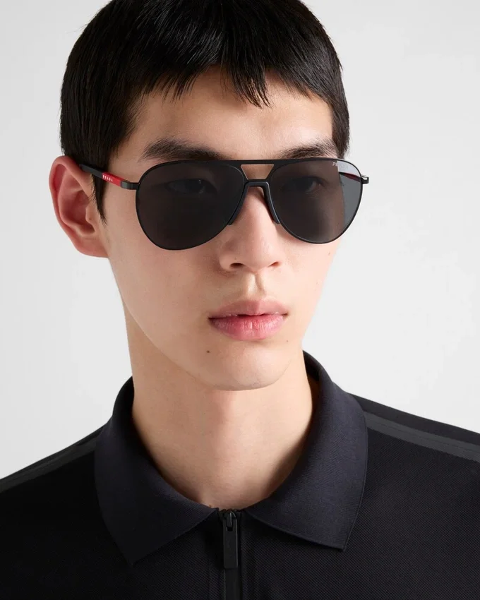 Okulary przeciwsłoneczne Prada Linea Rossa Okulary przeciwsłoneczne Prada Linea Rossa