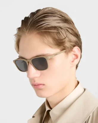 Okulary przeciwsłoneczne Prada Runway