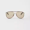 Okulary przeciwsłoneczne Prada z kultową metalową plakietką Okulary przeciwsłoneczne Prada z kultową metalową plakietką
