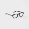 Okulary przeciwsłoneczne Prada z kultową metalową plakietką Okulary przeciwsłoneczne Prada z kultową metalową plakietką