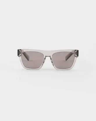 Okulary przeciwsłoneczne z logo Prada Okulary przeciwsłoneczne z logo Prada