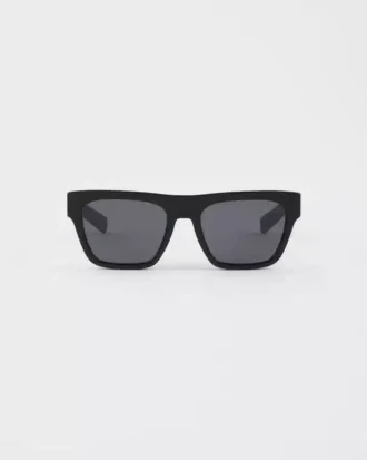 Okulary przeciwsłoneczne z logo Prada Okulary przeciwsłoneczne z logo Prada
