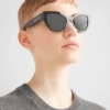 Okulary przeciwsłoneczne z logo Prada Okulary przeciwsłoneczne z logo Prada
