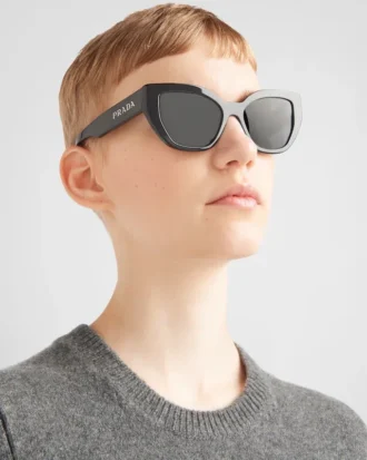 Okulary przeciwsłoneczne z logo Prada