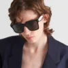 Okulary przeciwsłoneczne z logo Prada Okulary przeciwsłoneczne z logo Prada