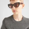 Okulary przeciwsłoneczne z logo Prada Okulary przeciwsłoneczne z logo Prada