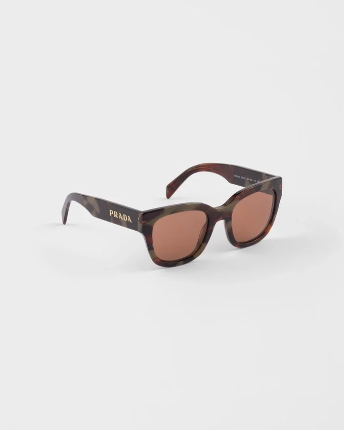 Okulary przeciwsłoneczne z logo Prada Okulary przeciwsłoneczne z logo Prada