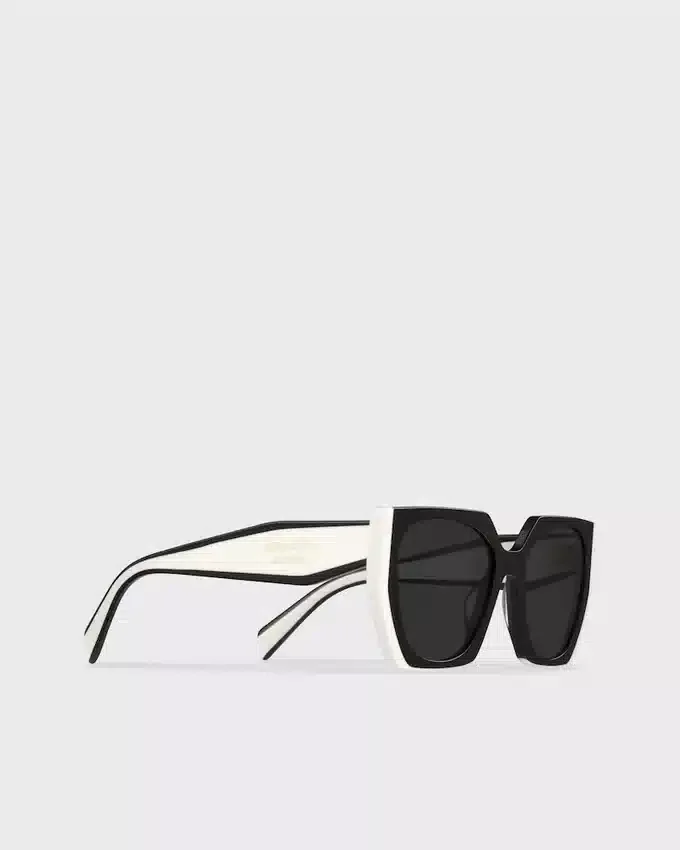 Okulary przeciwsłoneczne z logo Prada Okulary przeciwsłoneczne z logo Prada
