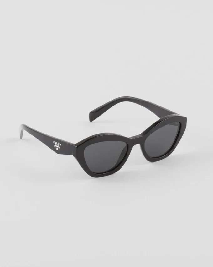 Okulary przeciwsłoneczne z logo Prada Okulary przeciwsłoneczne z logo Prada