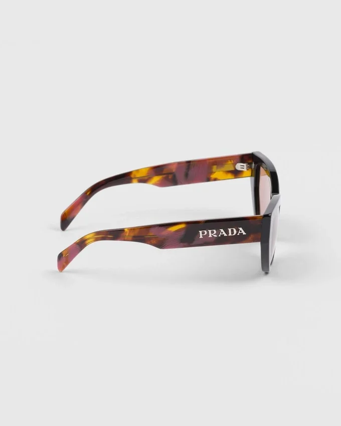 Okulary przeciwsłoneczne z logo Prada Okulary przeciwsłoneczne z logo Prada