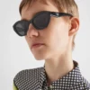 Okulary przeciwsłoneczne z logo Prada Okulary przeciwsłoneczne z logo Prada