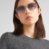 Okulary przeciwsłoneczne z trójkątnym logo Prada Triangle Okulary przeciwsłoneczne z trójkątnym logo Prada Triangle
