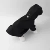 Płaszcz przeciwdeszczowy dla psa z kapturem z materiału Re-Nylon Płaszcz przeciwdeszczowy dla psa z kapturem z materiału Re-Nylon
