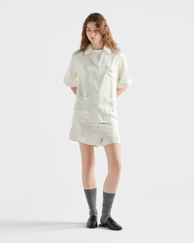 Piżama satynowa w stylu vintage z szortami Piżama satynowa w stylu vintage z szortami