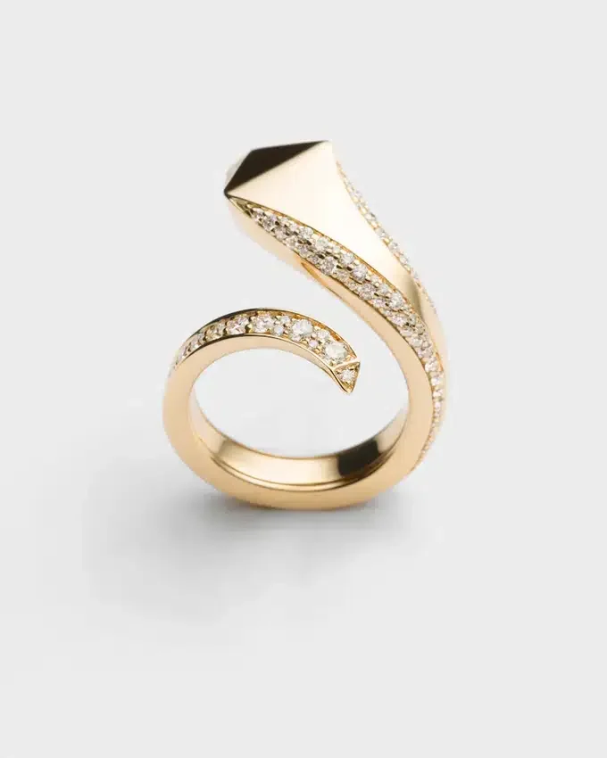 Pierścionek Eternal Gold Snake z żółtego złota i diamentów Pierścionek Eternal Gold Snake z żółtego złota i diamentów