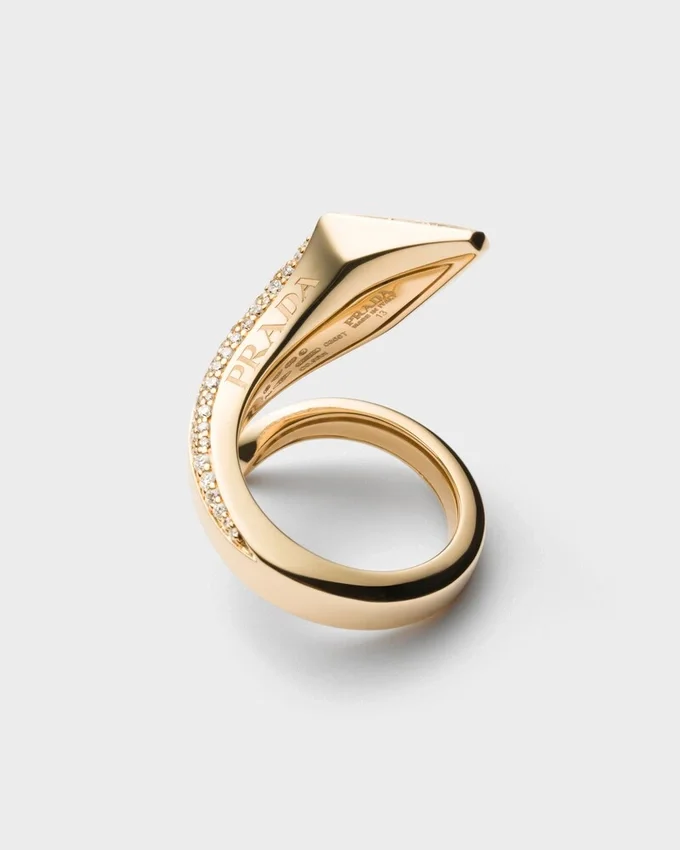Pierścionek Eternal Gold Snake z żółtego złota i diamentów Pierścionek Eternal Gold Snake z żółtego złota i diamentów
