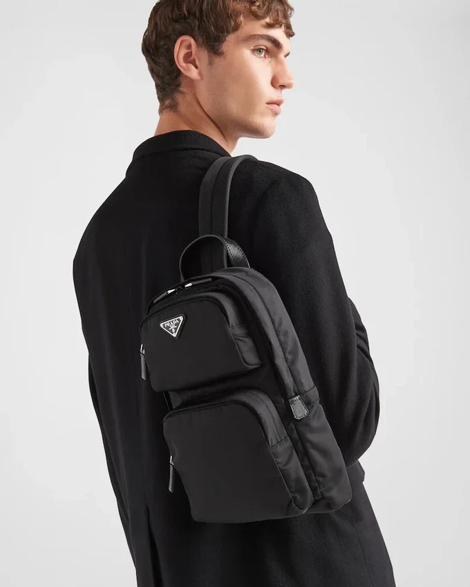 Plecak z materiału Re-Nylon i skóry Saffiano Plecak z materiału Re-Nylon i skóry Saffiano
