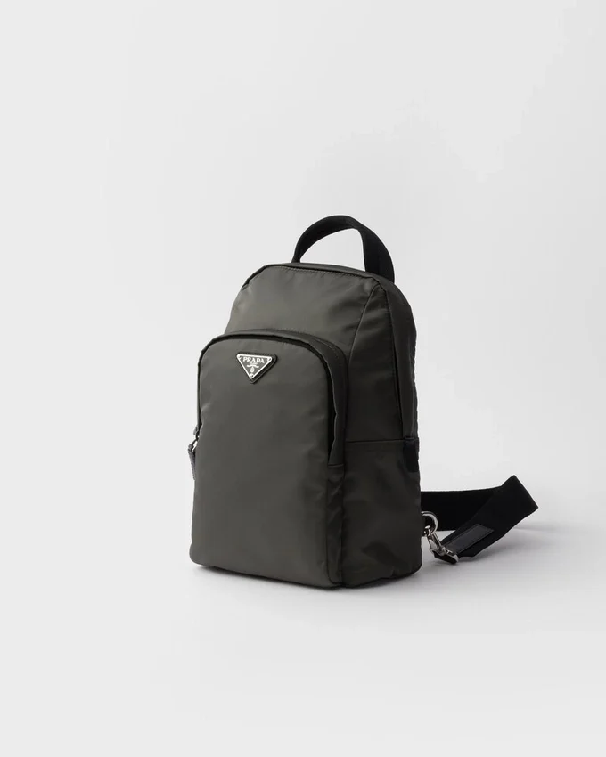 Plecak z materiału Re-Nylon i skóry Saffiano Plecak z materiału Re-Nylon i skóry Saffiano