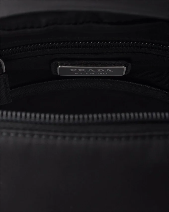 Plecak z materiału Re-Nylon i skóry Saffiano Plecak z materiału Re-Nylon i skóry Saffiano