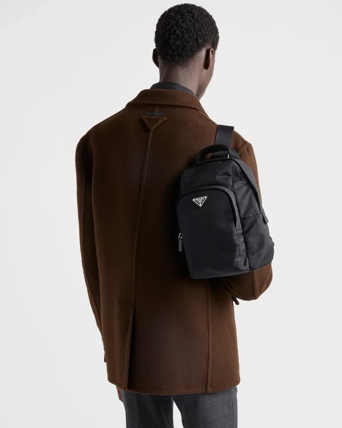 Plecak z materiału Re-Nylon i skóry Saffiano Plecak z materiału Re-Nylon i skóry Saffiano