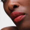 Pomadka Prada Monochrome Hyper Matte – O76 – Amber Pomadka Prada Monochrome Hyper Matte – O76 – Amber