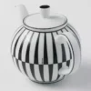 Porcelanowy czajniczek – paski Porcelanowy czajniczek – paski