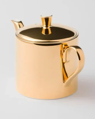 Porcelanowy czajniczek – z litego złota