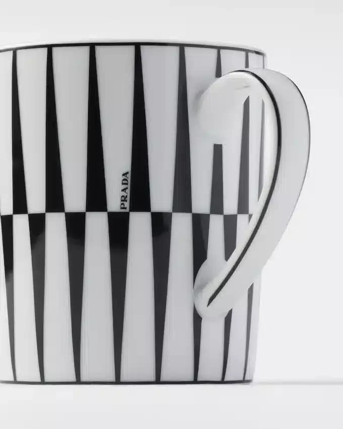 Porcelanowy kubek – paski Porcelanowy kubek – paski