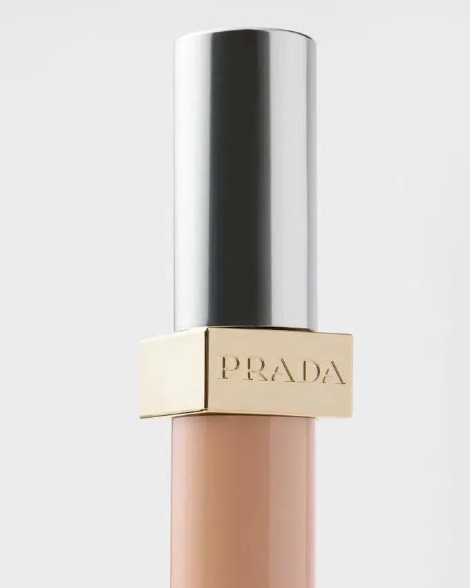 Prada Conceal Prada Conceal