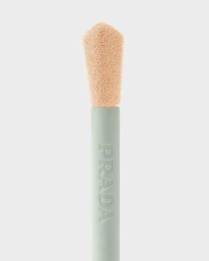 Prada Conceal Prada Conceal