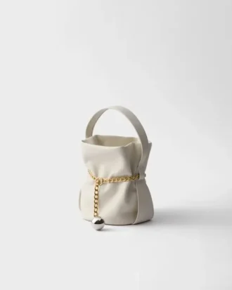Prada Petit Sac Noir Mini torebka typu bucket z nappa Prada Petit Sac Noir Mini torebka typu bucket z nappa