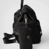 Średni plecak Re-Nylon z kieszenią Średni plecak Re-Nylon z kieszenią