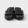 Skórzane buty typu shuffle z klamrą Skórzane buty typu shuffle z klamrą