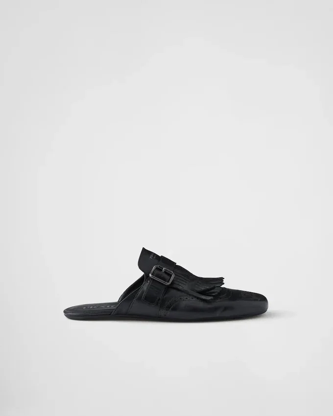 Skórzane klapki typu monk strap z frędzlami Skórzane klapki typu monk strap z frędzlami