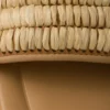 Skórzane klapki z detalami w stylu szydełkowym Skórzane klapki z detalami w stylu szydełkowym
