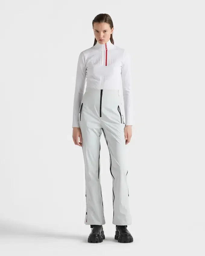 Sweter z golfem z materiału Re-Nylon Sweter z golfem z materiału Re-Nylon