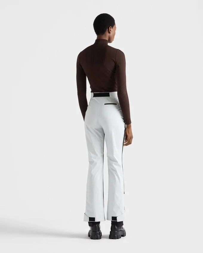 Sweter z golfem z materiału Re-Nylon Sweter z golfem z materiału Re-Nylon