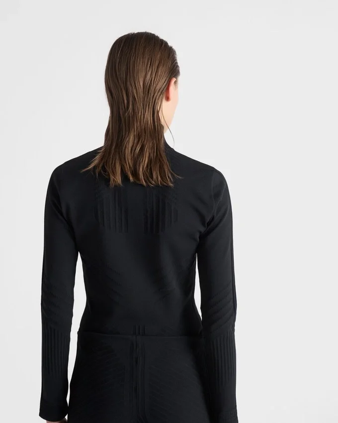 Sweter z golfem z materiału Re-Nylon Sweter z golfem z materiału Re-Nylon