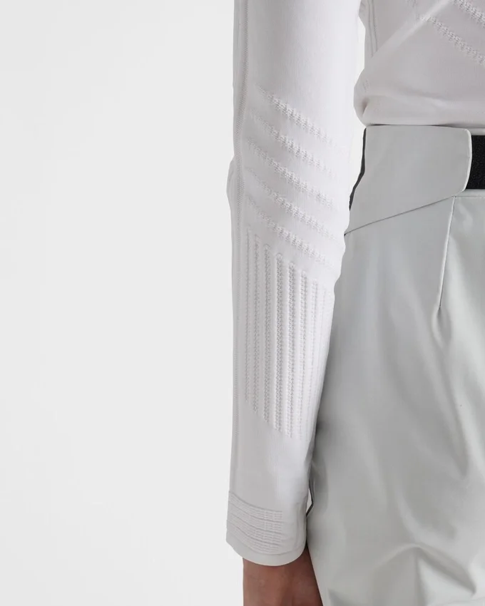 Sweter z golfem z materiału Re-Nylon Sweter z golfem z materiału Re-Nylon