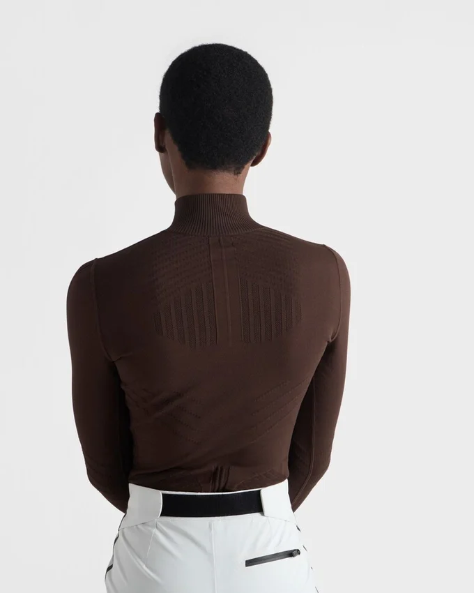 Sweter z golfem z materiału Re-Nylon Sweter z golfem z materiału Re-Nylon