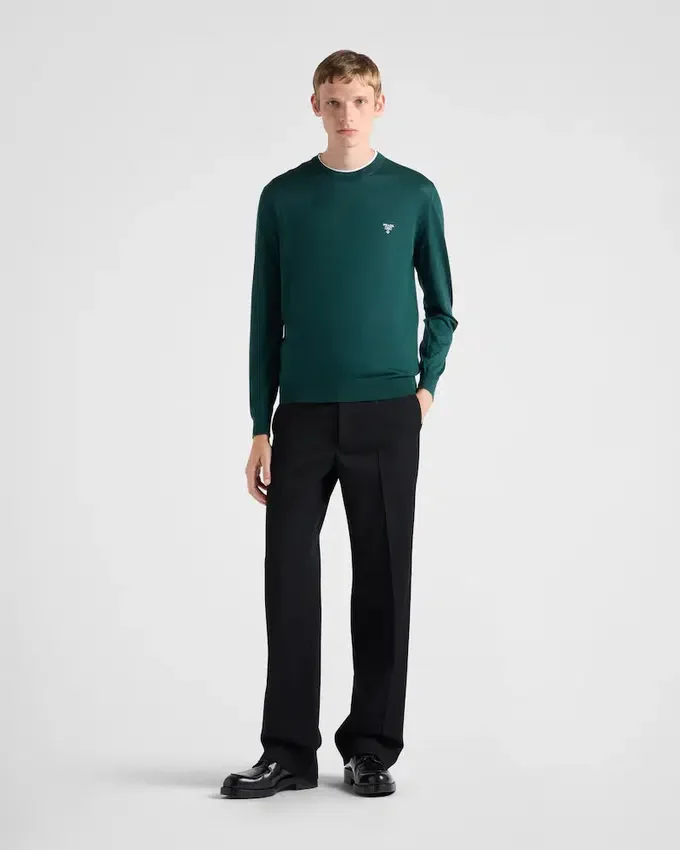 Sweter z okrągłym dekoltem z superdelikatnej wełny Sweter z okrągłym dekoltem z superdelikatnej wełny