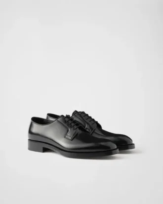Sznurowane buty z szczotkowanej skóry