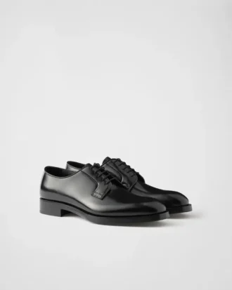 Sznurowane buty z szczotkowanej skóry