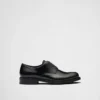 Sznurowane buty z szczotkowanej skóry