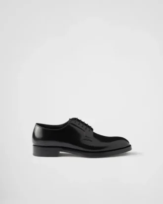 Sznurowane buty z szczotkowanej skóry