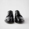 Sznurowane buty z szczotkowanej skóry