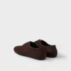 Sznurowane buty z zamszu